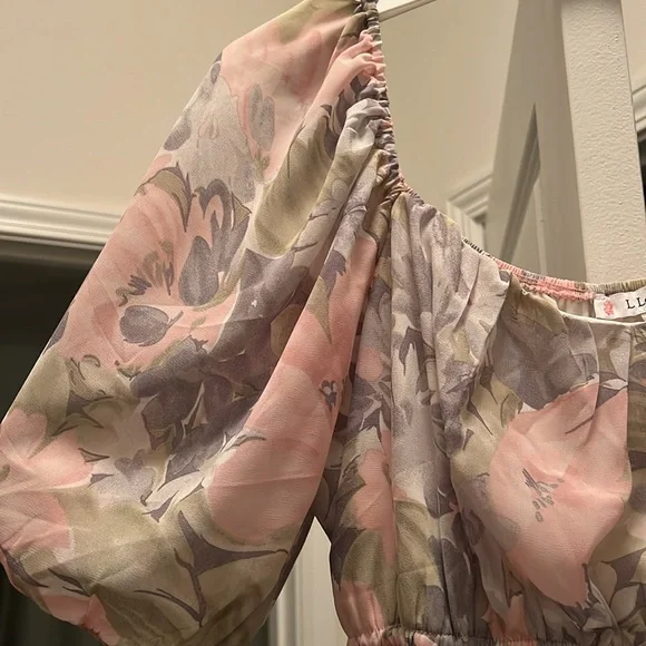 L Love Floral Romper - Picture 4 of 7